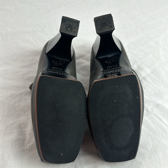 John Fluevog heels - Picture 5 of 7